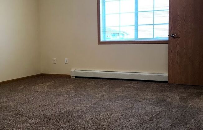 3 beds, 2 baths, 1,232 sqft, $1,375, Unit 615-113