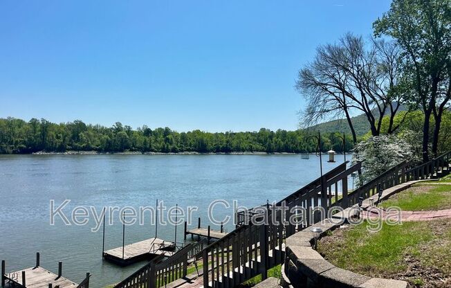 3166 WATERFRONT DR