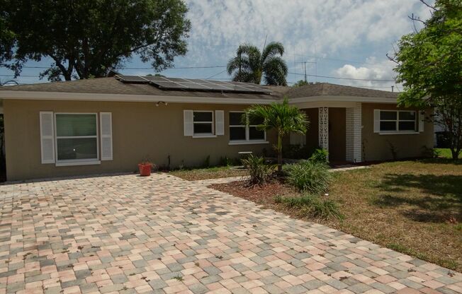 Gorgeous 3/2 in Clearwater