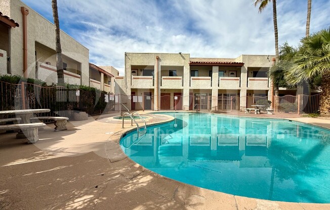 1 bed, 1 bath, 560 sqft, $849, Unit 232