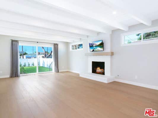 11323 UTOPIA AVE