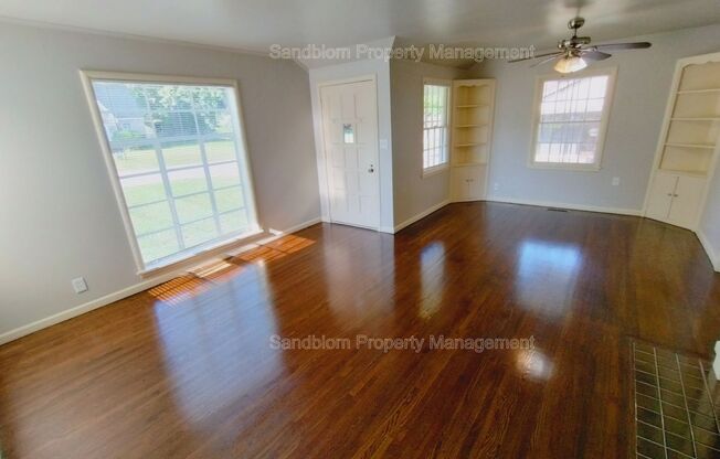 FOR LEASE | Tulsa | $1000 Rent | 2 Bed, 1 Bath Home