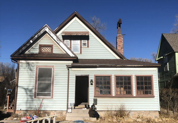 1624 1/2 W PIKES PEAK AVE