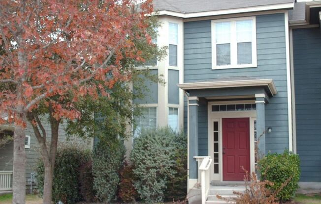 3 bedroom townhome - Don't miss out!