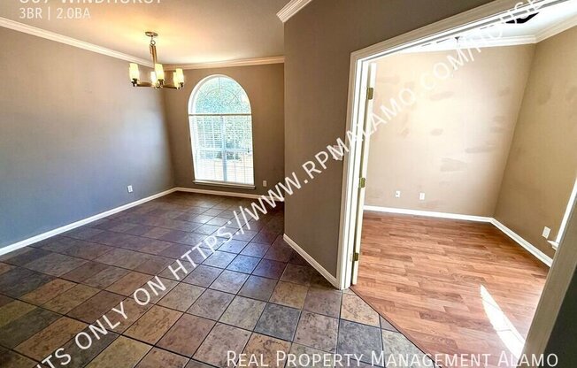 807 WINDHURST
