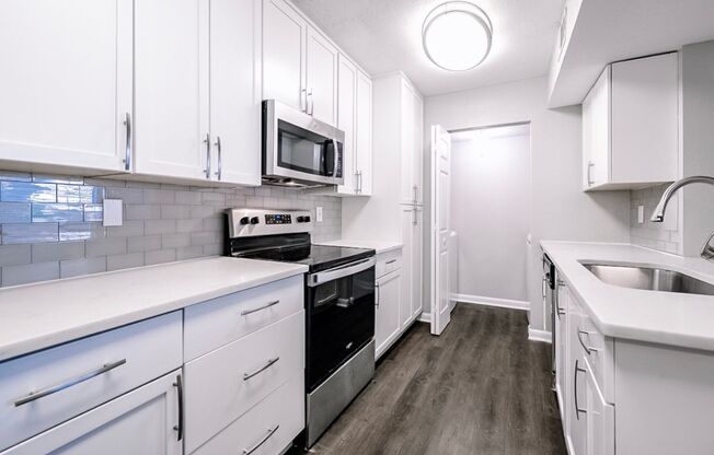 1 bed, 1 bath, 525 sqft, $1,150, Unit 1020