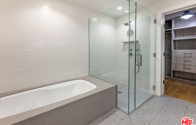 2 beds, 2.3 baths, 1,740 sqft, $10,000, Unit 405