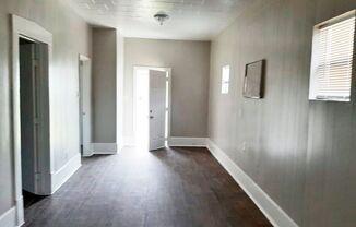 3 beds, 1 bath, $899