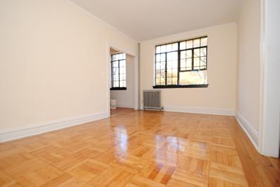 1 bed, 1 bath, $4,800, Unit 4-W