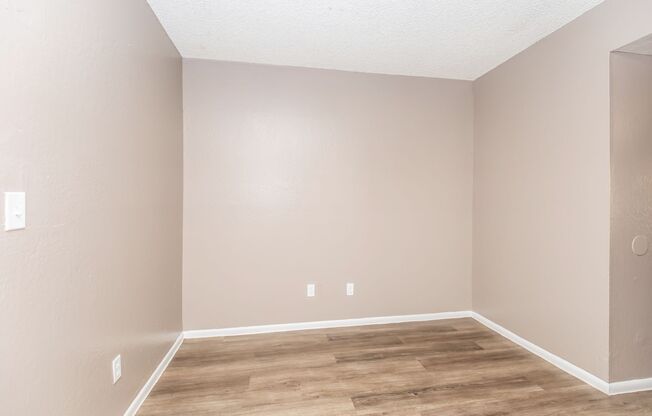 3 beds, 1.5 baths, 1,050 sqft, $1,399