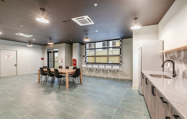 2 beds, 2 baths, $1,795, Unit 2 Bedroom