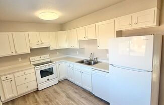 2 beds, 1 bath, 800 sqft, $1,100, Unit Unit 1