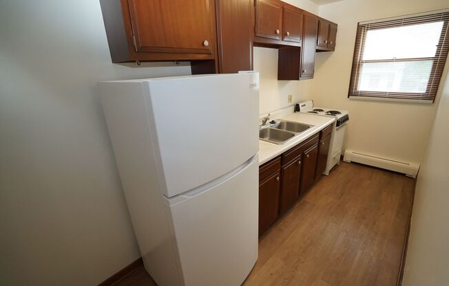 1 bed, 1 bath, $1,055, Unit 2714