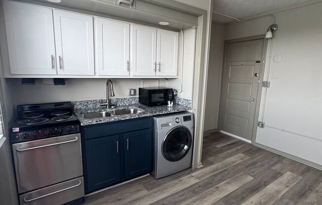 2 beds, 1 bath, 525 sqft, $1,190, Unit 100-123