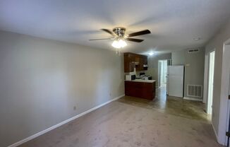 2 beds, 1 bath, $1,100