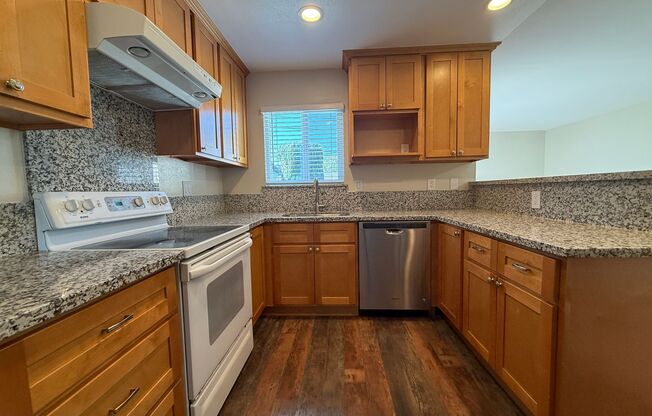 Spacious 5 bedroom 2.5 bath home in San Jose