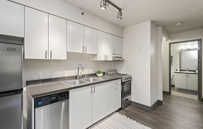 1 bed, 1 bath, 525 sqft, $1,500