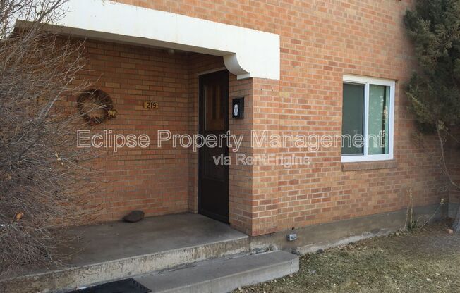 2 beds, 1.5 baths, 1,260 sqft, $1,300