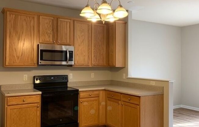 Location, Community, Quality Living. It Starts Here in Holly Glen!