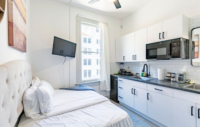 Studio, 1 bath, 140 sqft, $1,595, Unit 843 - 03