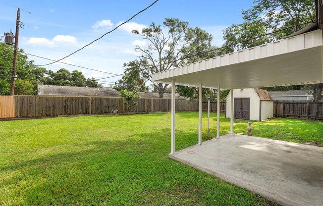 5602 HIALEAH DR