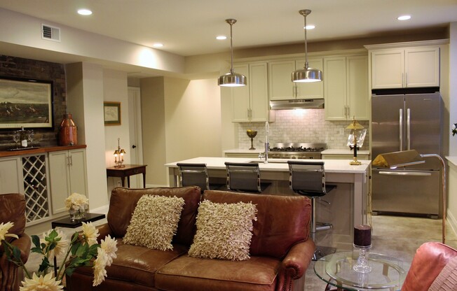 2 beds, 2 baths, 1,187 sqft, $2,295, Unit 103