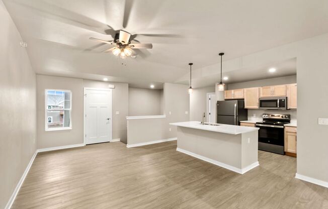 2 beds, 1 bath, 1,233 sqft, $1,699.99, Unit 198-03