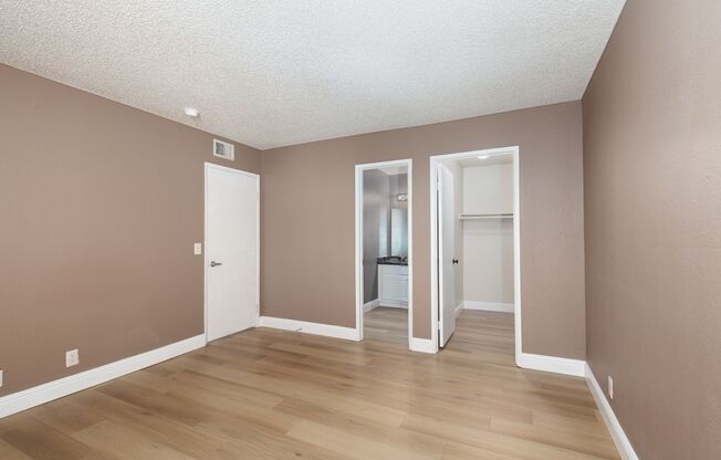 2 beds, 2 baths, $1,495, Unit # 2050