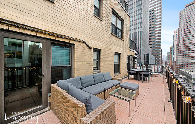2 beds, 2 baths, 1,420 sqft, $15,000, Unit 15B