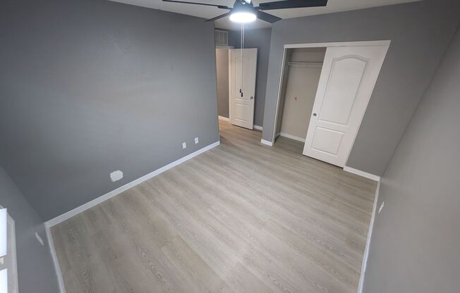 4 beds, 2.5 baths, $2,400