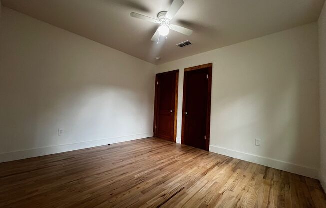 2 beds, 1 bath, $1,200