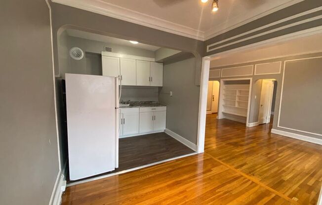 Studio, 1 bath, 404 sqft, $750, Unit E310