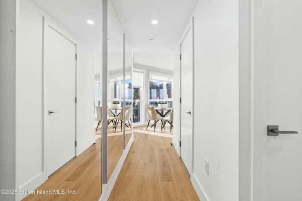 5 STUYVESANT PL