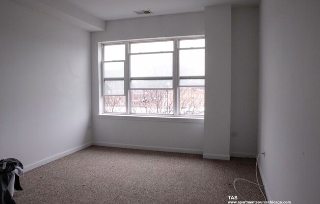 2 beds, 2 baths, $1,438, Unit 3B