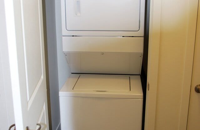Washer And Dryer In Unit at Lofts at 7800 Apartments, Midvale, 84047