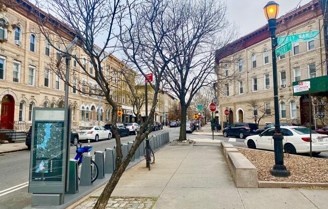 1 bed, 1 bath, 700 sqft, $3,000, Unit 1