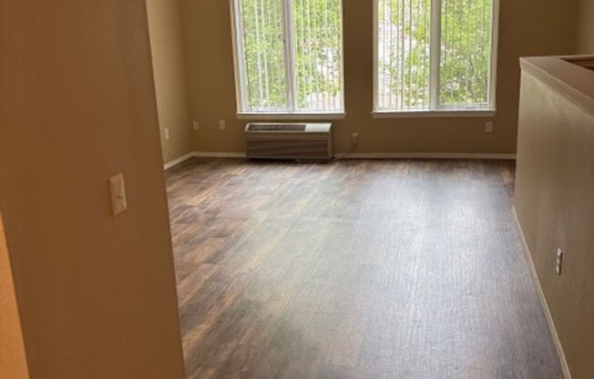 Studio, 1 bath, 680 sqft, $1,499, Unit 220