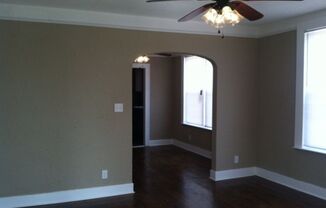 2 beds, 1 bath, $975