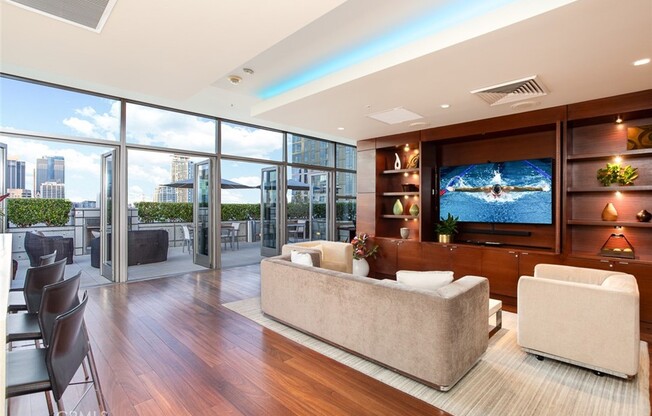 Studio, 1 bath, 760 sqft, $2,700, Unit 1011