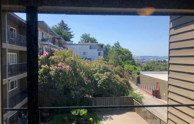 1 bed, 1 bath, 750 sqft, $1,495, Unit 406