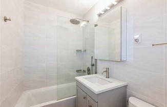 10210 66 RD