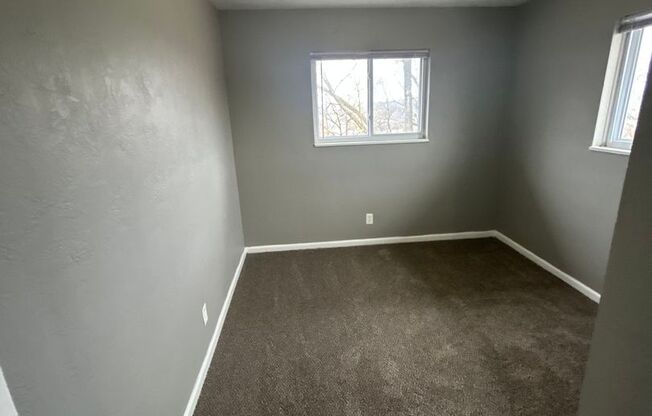 2 beds, 1 bath, 750 sqft, $1,195, Unit B05 1038 18