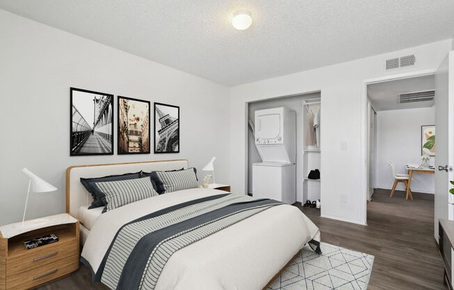 1 bed, 1 bath, 586 sqft, $999, Unit S112