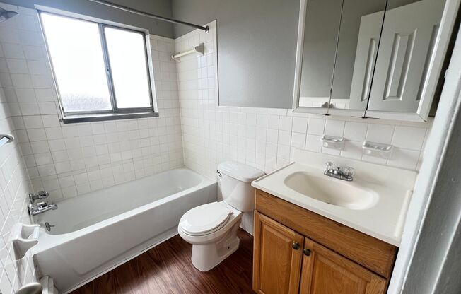 1 bed, 1 bath, 750 sqft, $850, Unit 26