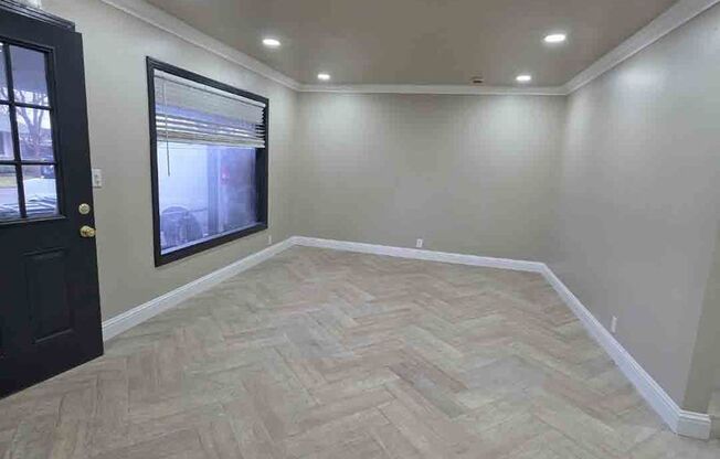 Fully Renovated 2 Bed 1 Bath