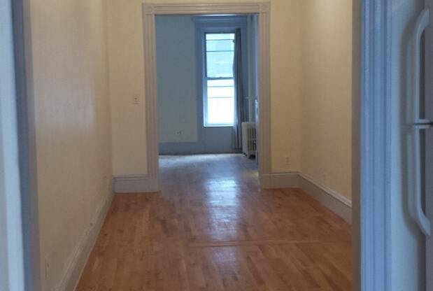 14 CLERMONT AVE
