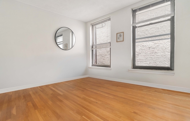 2 beds, 1 bath, 679 sqft, $3,650, Unit 10