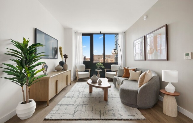 2 beds, 1.5 baths, $3,850, Unit 710N