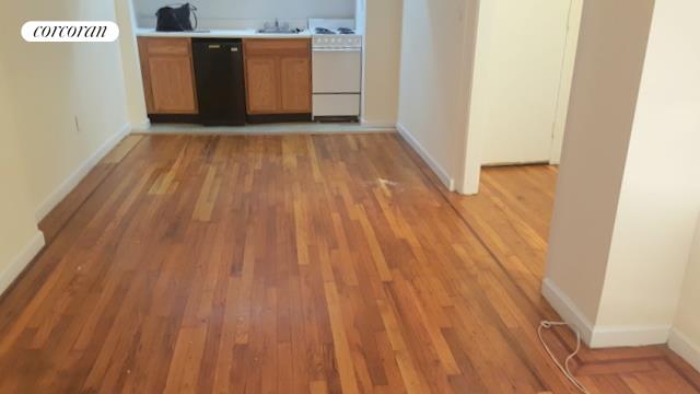 130 E 36 ST
