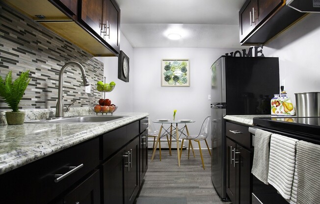 1 bed, 1 bath, 650 sqft, $999, Unit 503-R